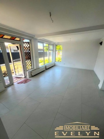 casa-cu-teren-1300-mp-de-vanzare-zona-imparat-traian-spalatoria-chelarasu-10