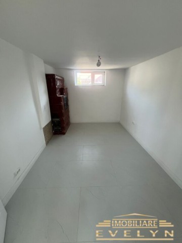 casa-cu-teren-1300-mp-de-vanzare-zona-imparat-traian-spalatoria-chelarasu-13