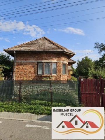 casa-din-caramide-cu-4-camere-in-valea-mare-pravat-pret-58000-euro-2