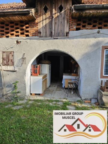 casa-din-caramide-cu-4-camere-in-valea-mare-pravat-pret-58000-euro-16