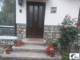 casa-de-vanzare-cu-5-camere-situata-in-cornu-1