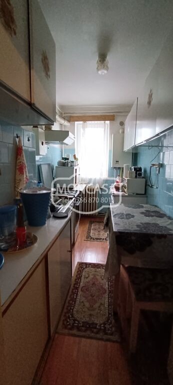 apartament-4-camere-zona-unirii-bloc-caramida-loc-de-parcare-1