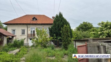 vila-4-camere-cu-teren-500-mp-de-vanzare-in-apa-sarata-campulung-muscel-arges-ideala-pentru-locuinta-modern-1