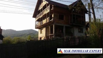 vila-cu-11-camere-si-teren-de-1439-mp-de-vanzare-rucar-arges-4