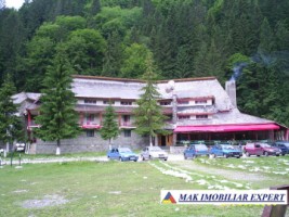 cabana-montana-60-camere-teren-1-ha-leresti-2