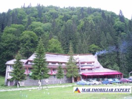 cabana-montana-60-camere-teren-1-ha-leresti-27