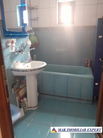 nu-colaboreaza-apartament-3-camere-cf-1-et-p4-campulung-7