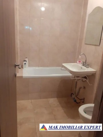 vandut-apartament-2-camere-cf-1-et-24-campulung-7