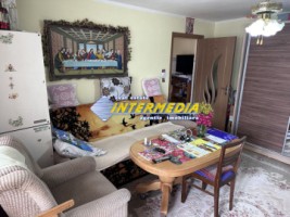 okazie-apartament-cu-3-camere-de-vanzare-etaj-1-zona-cetate-11