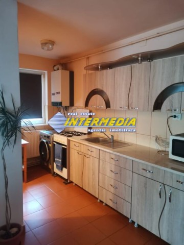 apartament-2-camere-de-inchiriat-alba-iulia-cetate-etaj-intermediar-10