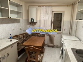 apartament-2-camere-de-vanzare-decomandat-in-cetate-alba-iulia-etaj-1-4