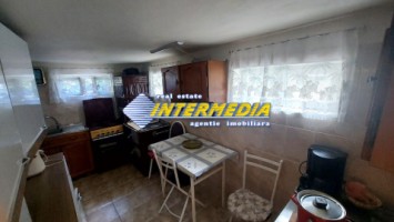 casa-de-vanzare-cu-5-camere-in-cartier-cetate-alba-iulia-finisata-dpe-5