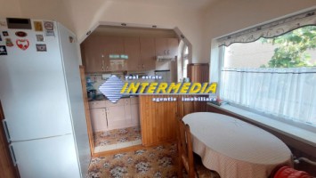casa-de-vanzare-cu-5-camere-in-cartier-cetate-alba-iulia-finisata-dpe-3