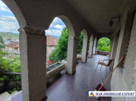 vila-stil-cabana-montana-5-camere-teren-1500-mp-de-vanzare-in-centru-campulung-muscel-arges-9