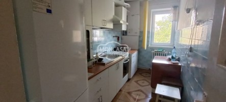 apartament-3-camere-zona-biserica-sf-dumitru-etaj-4-cu-sarpanta-4