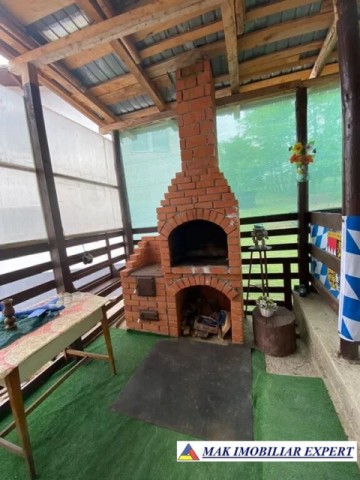 vila-cu-12-camere-si-teren-de-1400-mp-de-vanzare-in-bughea-de-sus-13