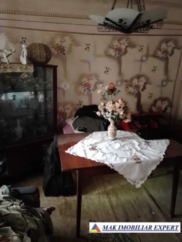 casa-si-livada-de-24-ha-de-vanzare-in-berevoiesti-ideala-pentru-locuinta-si-activitati-agricole-4