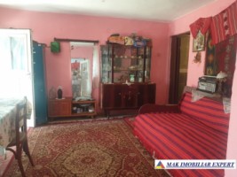 casa-cu-10-camere-si-teren-de-1325-mp-de-vanzare-in-mihaesti-arges-8