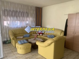 casa-de-vanzare-cu-5-camere-teren-aferent-1410-mp-cu-toate-utilitatile-zona-oarda-1
