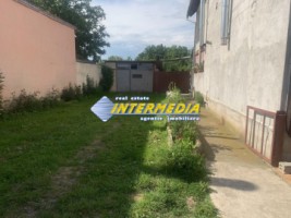 casa-de-vanzare-cu-5-camere-teren-aferent-1410-mp-cu-toate-utilitatile-zona-oarda-9