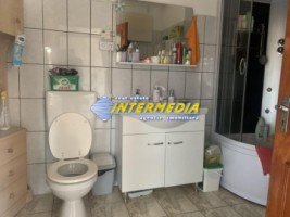 casa-de-vanzare-cu-5-camere-teren-aferent-1410-mp-cu-toate-utilitatile-zona-oarda-6