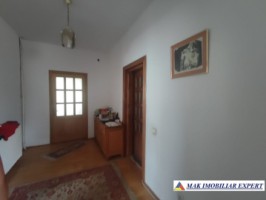 vila-c1-c2-12-camere-teren-4000-mp-de-vanzare-in-campulung-muscel-arges-36