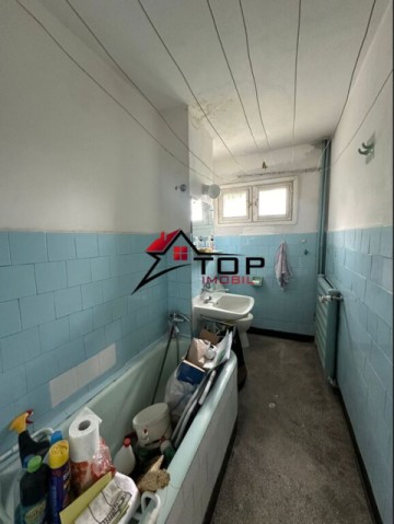 apartament-3-camere-semidecomandat-podu-ros-sens-giratoriu-5