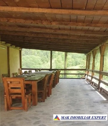vila-10-camere-cu-teren-4800-mp-de-vanzare-in-dambovicioara-arges-2