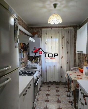 apartament-4-camere-decomandat-2-bai-2-balcoane-etaj-1-tatarasi-2