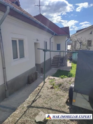 vand-casa-4-camere-teren-360-mp-centru-campulung-muscel-arges-1