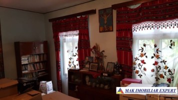 vila-7-camere-cu-teren-de-1000-mp-de-inchiriat-in-centru-campulung-muscel-arges-ideala-pentru-locuinta-rezidentiala-sau-pensiune-8