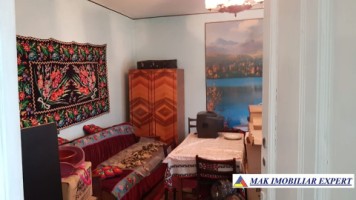 vila-7-camere-cu-teren-de-1000-mp-de-inchiriat-in-centru-campulung-muscel-arges-ideala-pentru-locuinta-rezidentiala-sau-pensiune-16