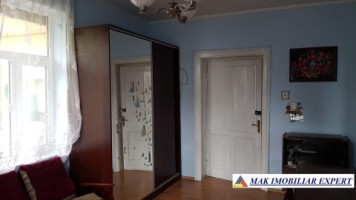 vila-7-camere-cu-teren-de-1000-mp-de-inchiriat-in-centru-campulung-muscel-arges-ideala-pentru-locuinta-rezidentiala-sau-pensiune-13