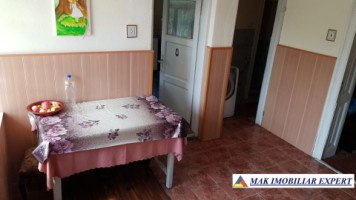 vila-7-camere-cu-teren-de-1000-mp-de-inchiriat-in-centru-campulung-muscel-arges-ideala-pentru-locuinta-rezidentiala-sau-pensiune-20