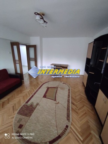 apartament-3-camere-de-inchiriat-in-centru-mobilat-si-utilat-complet-zona-primarie-1