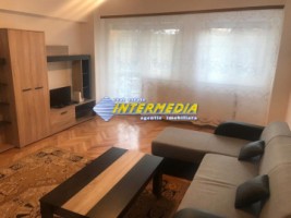 apartament-3-camere-de-inchiriat-in-centru-mobilat-si-utilat-complet-zona-primarie-8