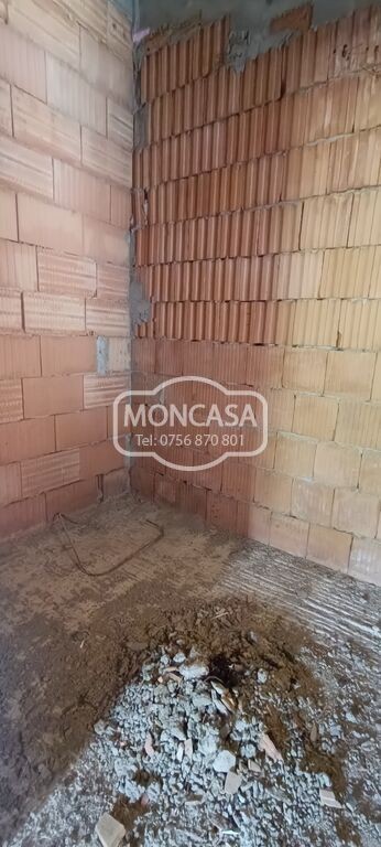 casa-pm-zona-calea-nationala-soseaua-iasului-teren-420-mp-1