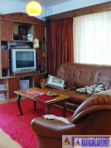 pensiune-9-camere-cu-teren-566-mp-de-vanzare-in-visoi-campulung-muscel-arges-11