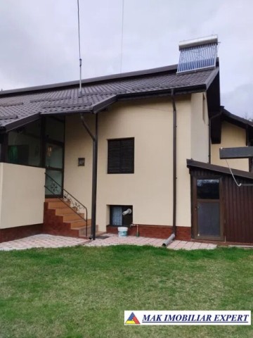 vila-duplex-9-camere-teren-1600-mp-in-leresti-arges-2