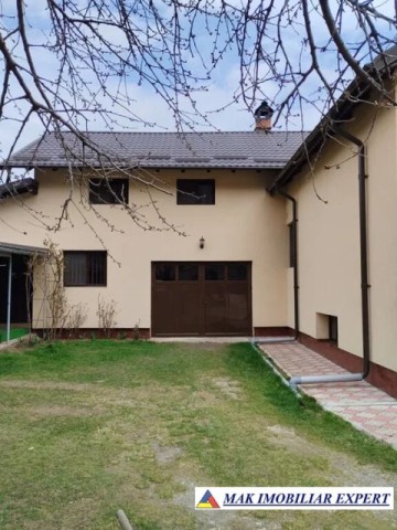 vila-duplex-9-camere-teren-1600-mp-in-leresti-arges-4