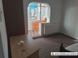 ocupat-noembrie-2025-apartament-3-camere-confort-1-etaj-2-din-4-de-inchiriere-in-campulung-muscel-arges-liber-noiembrie-2024
