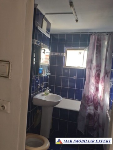 apartament-3-camere-confort-1-etaj-2-din-4-de-inchiriere-in-campulung-muscel-arges-11