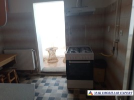 apartament-3-camere-confort-1-etaj-2-din-4-de-inchiriere-in-campulung-muscel-arges-9