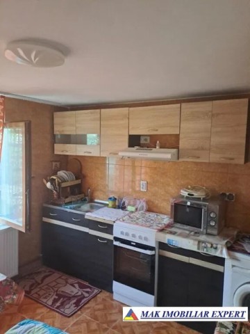 vila-3-camere-cu-teren-generos-de-1057-mp-in-poenarii-de-muscel-arges-4