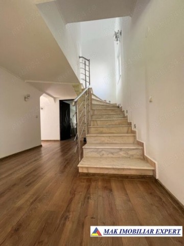 vila-5-camere-cu-teren-de-1000-mp-de-vanzare-in-leresti-arges-casa-de-vis-in-zona-de-munte-4