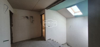vila-pm-la-albsemifinisata-teren-1250-mp-stauceni-4