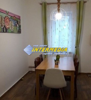 casa-de-vanzare-renovata-complet-in-alba-iulia-zona-centru-1200-mp-teren-6