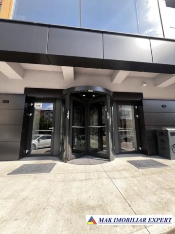 spatii-comerciale-200-mp-campulung-7