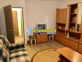 de-inchiriat-garsoniera-mare-cf1-de-31-mp-finisata-si-mobilata-complet