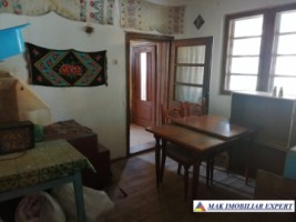 casa-cu-5-camere-si-teren-de-1482-mp-de-vanzare-in-cetateni-arges-ideala-pentru-locuinta-de-familie-4
